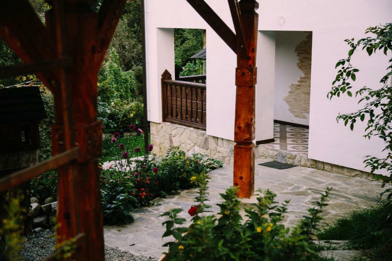 Котедж "Солард" Yaremche Exterior foto